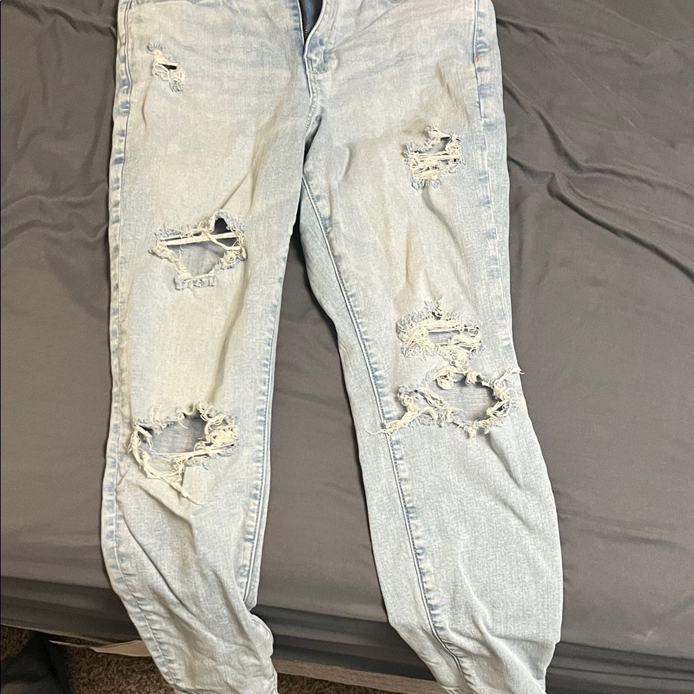 American Eagle Outfitters Light Blue Distressed Jeans